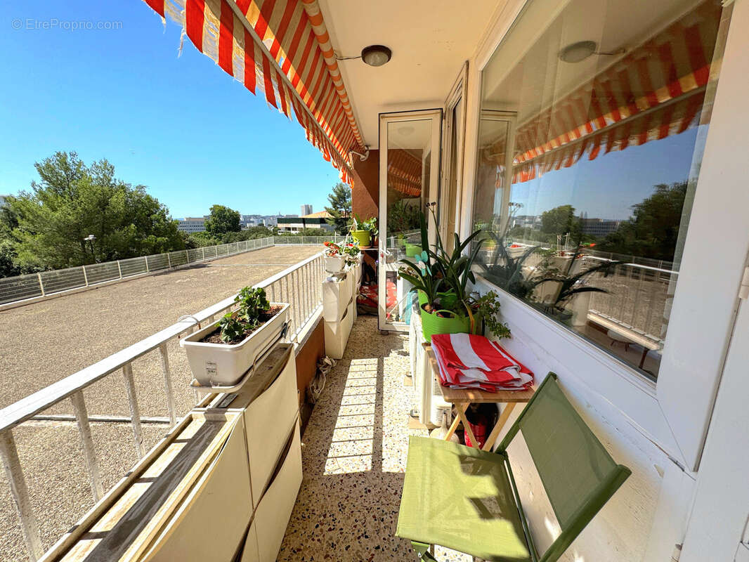 Appartement à MARSEILLE-9E