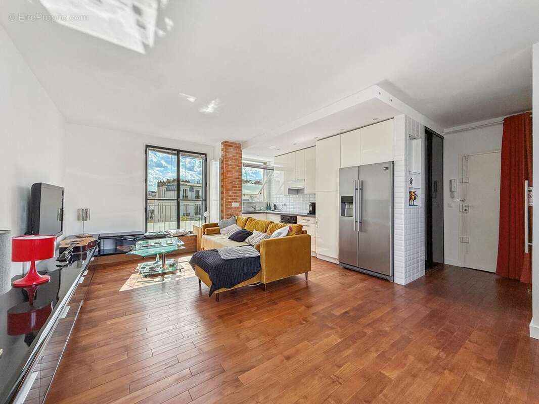 Appartement à PARIS-15E