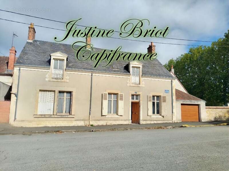 Maison à LA GUERCHE-SUR-L&#039;AUBOIS