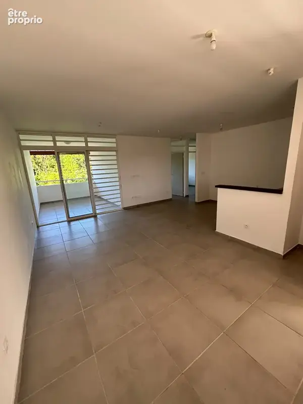 Appt t3 residence avec piscine  cayenne - photo 2