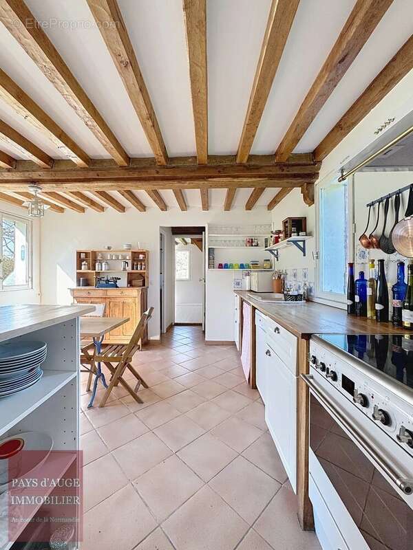 Maison à SAINT-GEORGES-EN-AUGE