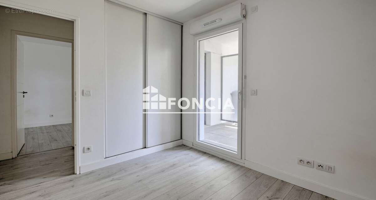 EXCLUSIVITE FONCIA ! Appartement 3P, balcons, avec cave et parking - photo 7