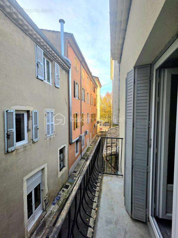 Maison à MONTELIMAR