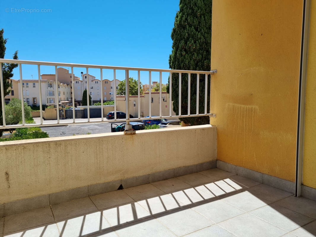 A vendre - gruissan - au coeur du port et proche de plage du grazel -  appartement 4 couchages - terrasse - pi - photo 15
