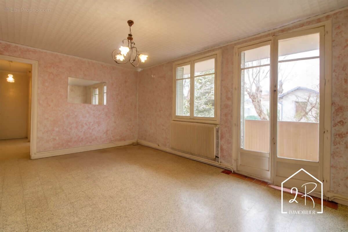 Appartement à LYON-8E