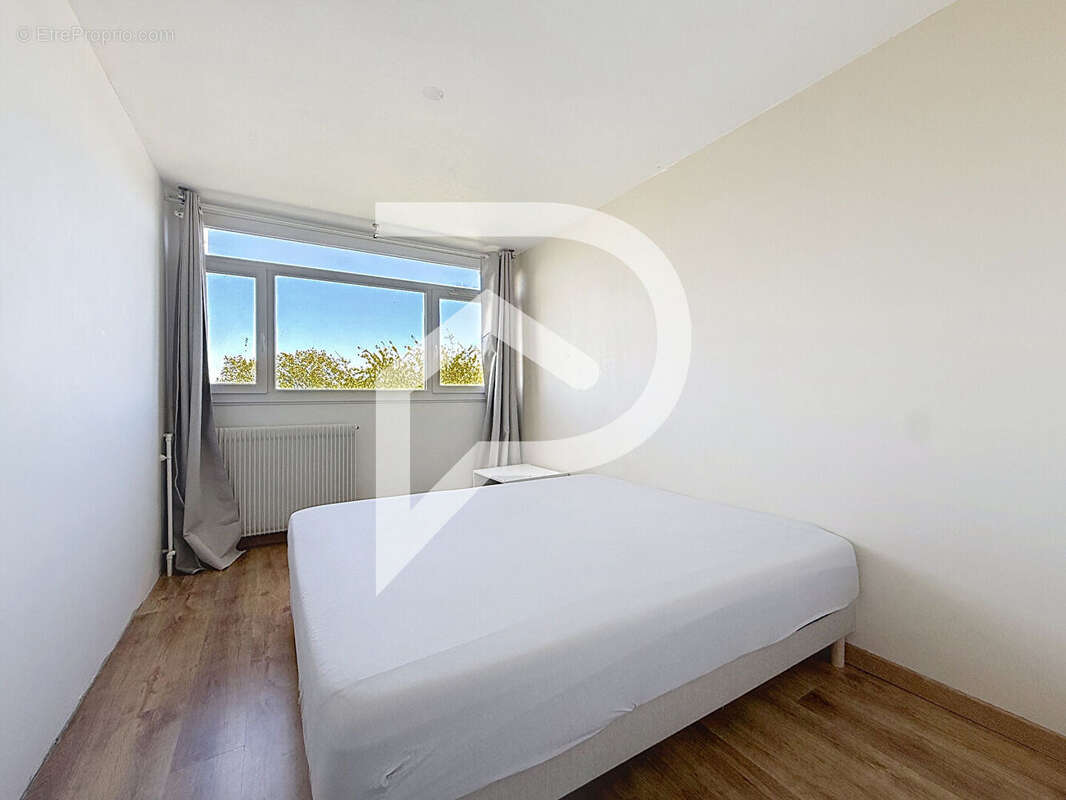 Appartement à CHENNEVIERES-SUR-MARNE