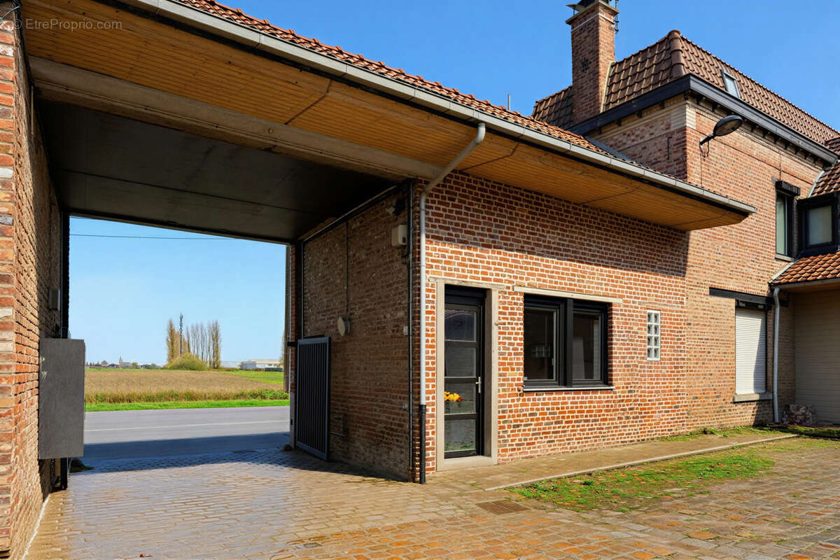 Appartement à GONDECOURT