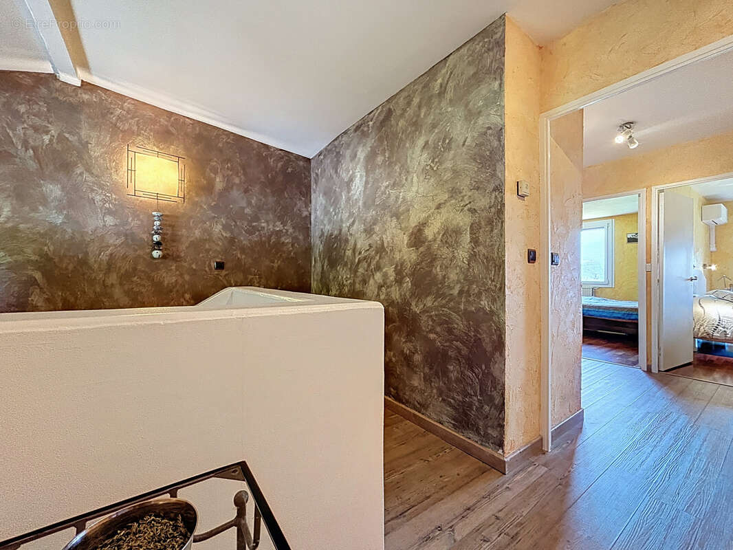 Appartement à MONTBONNOT-SAINT-MARTIN