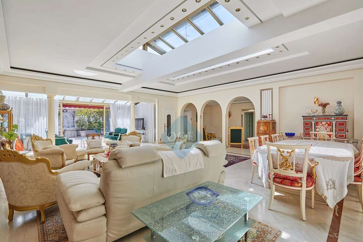 Appartement à PARIS-11E