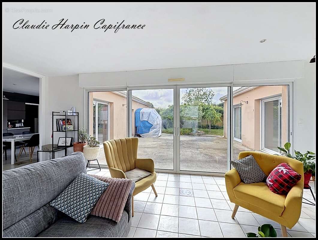 Maison à vendre 5 pièces CHICHE (79) plain pied 127.5 m² garage double - terrain environ 1000 m² - photo 8