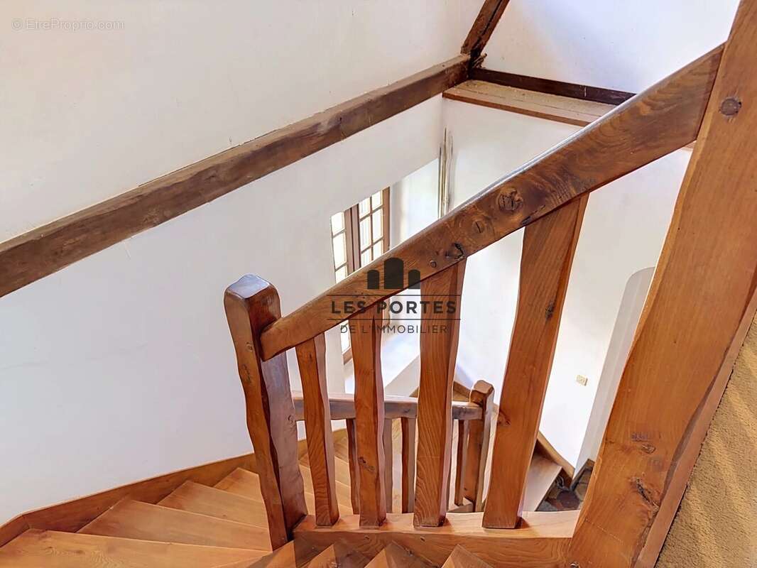 Maison en pierre de 185 m² env  avec  des  dependances  (91590) guigneville sur essonne - photo 11
