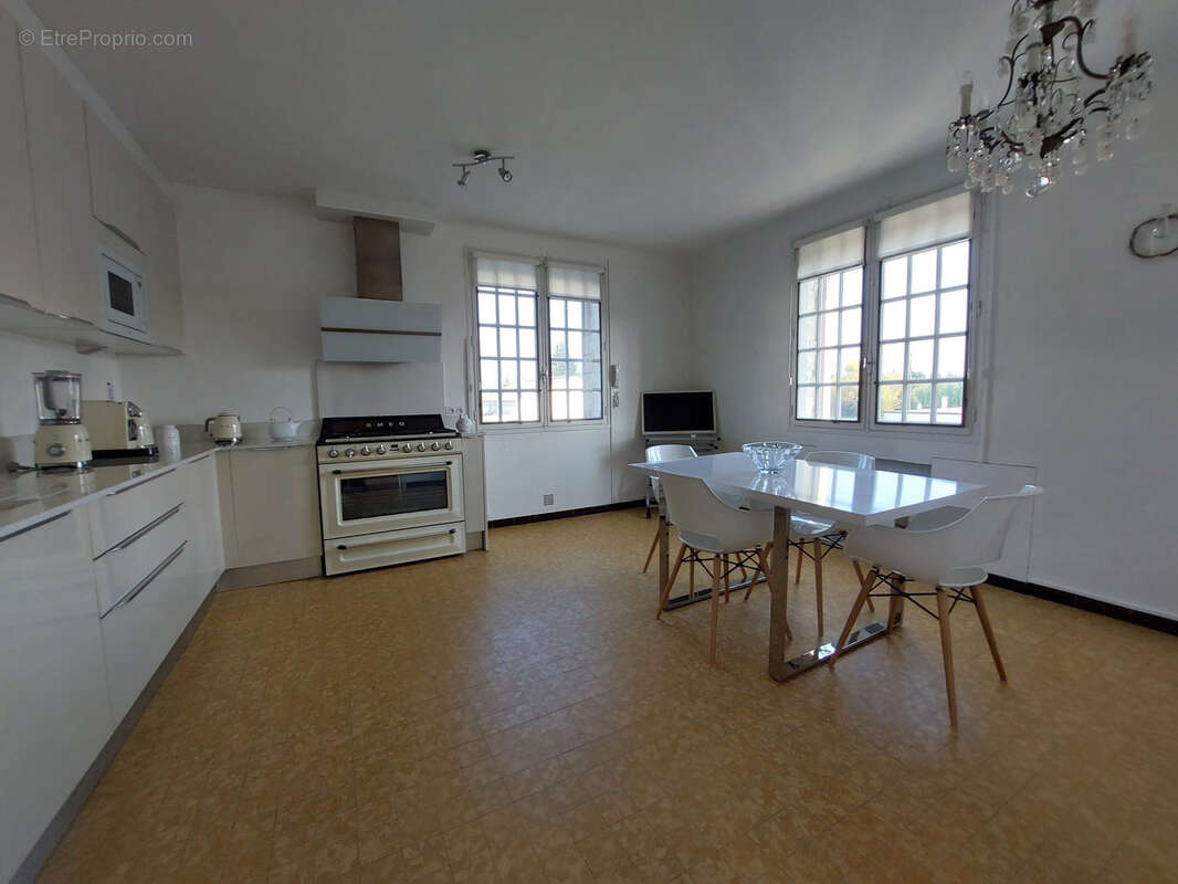 Maison à MONTEUX