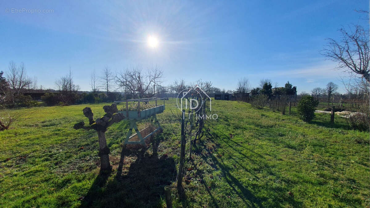 Maison à MONTPON-MENESTEROL