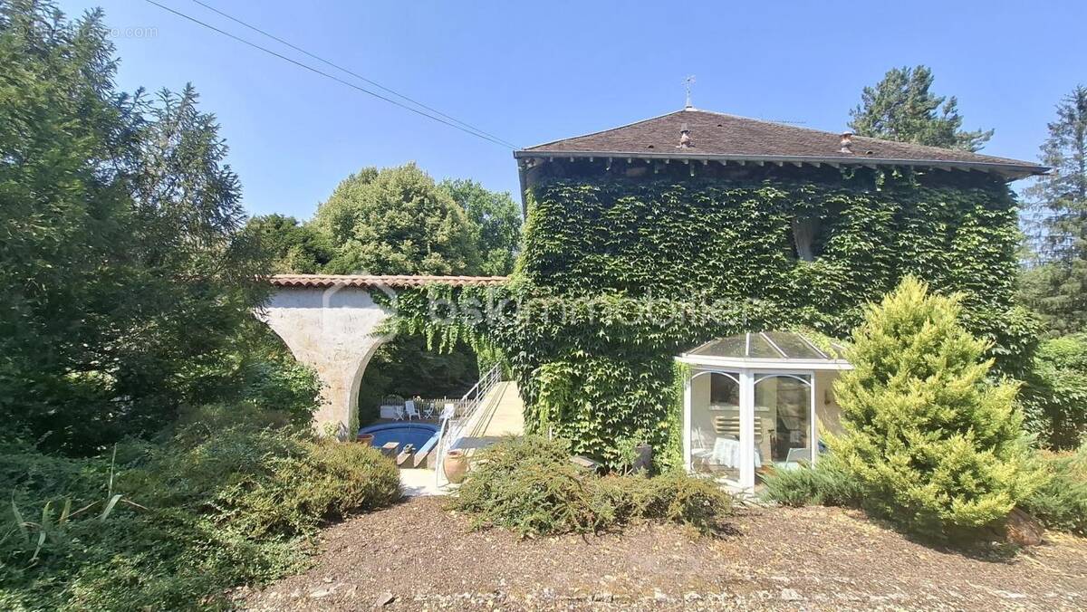 Maison à SACLAS