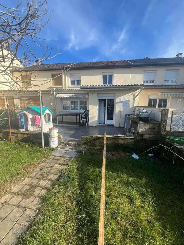 Maison au calme balcon terrasse jardin garage - photo 8