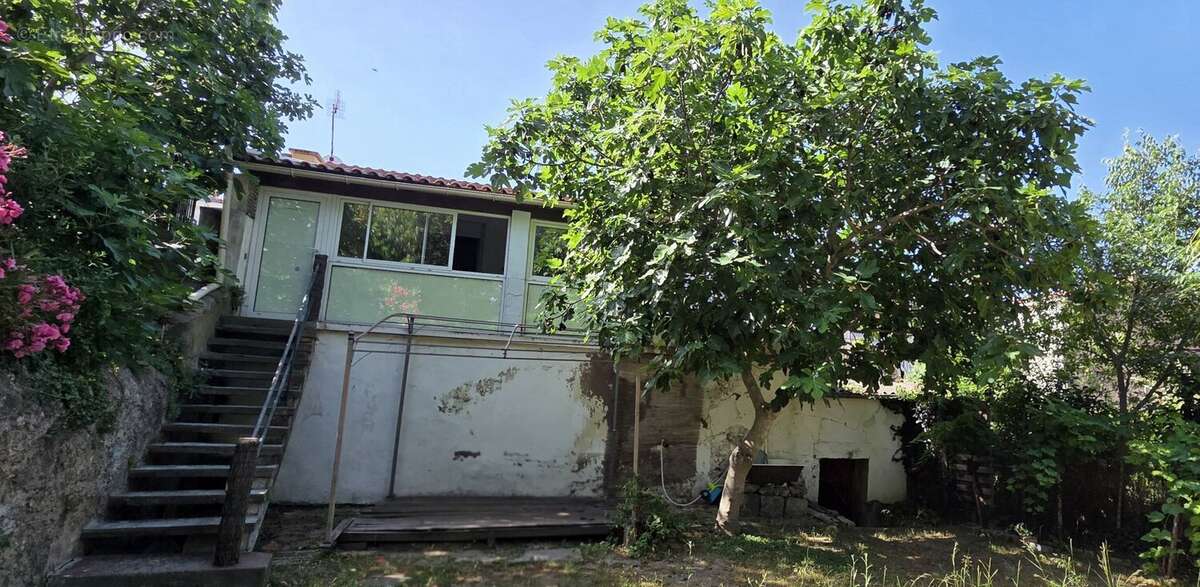 Bouzigues - maison de village avec jardin et garage - photo 2