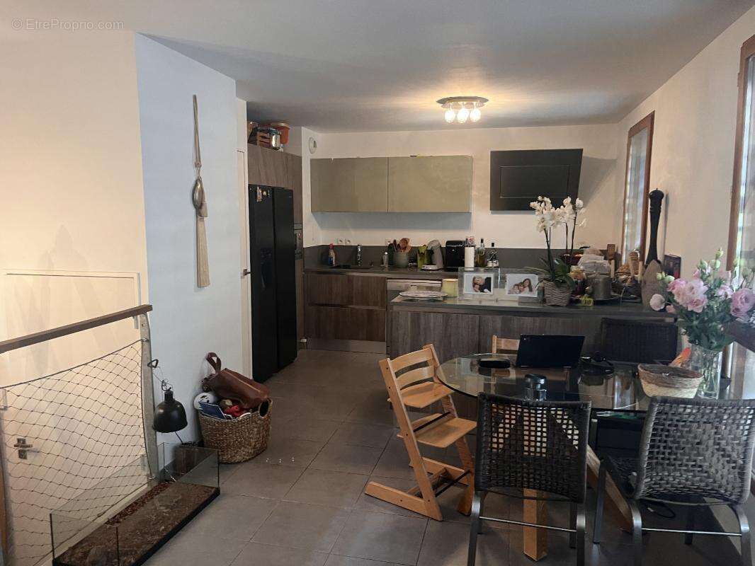 Appartement à MARSEILLE-2E