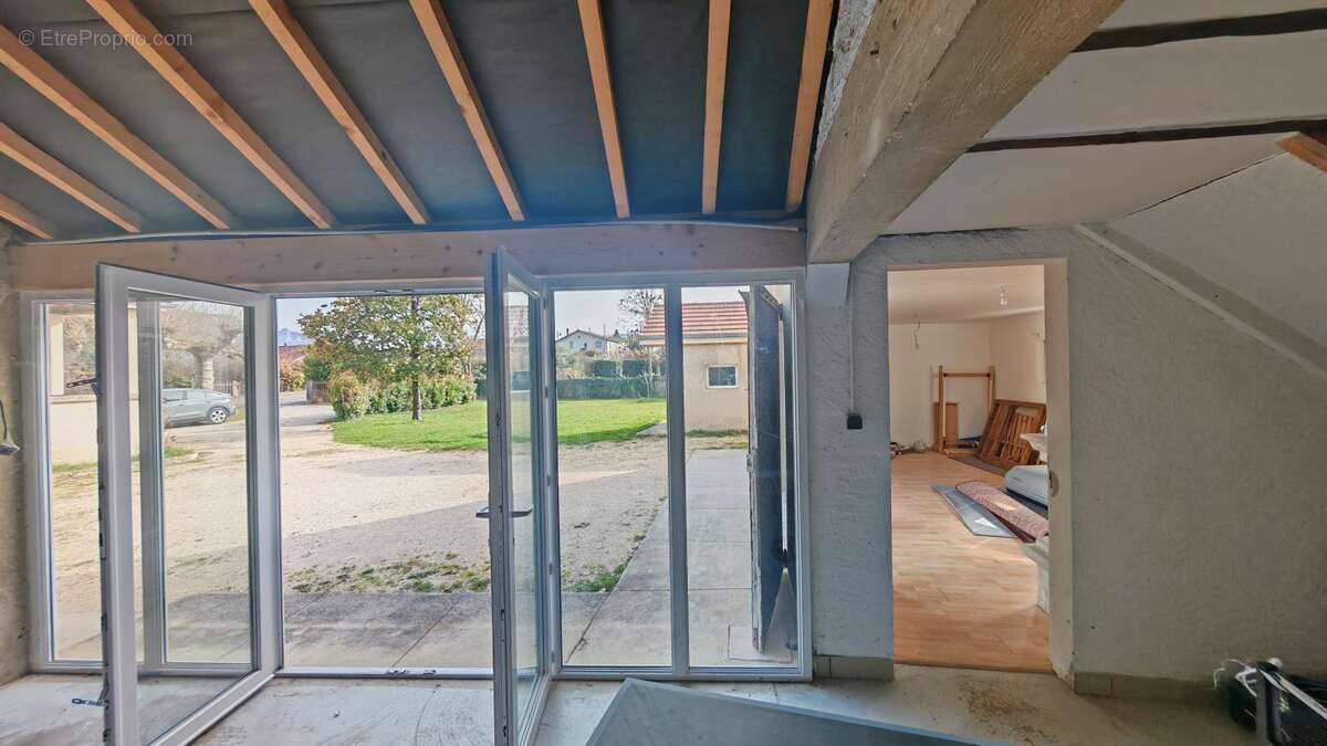 Maison 153 m² à Voiron  - photo 18