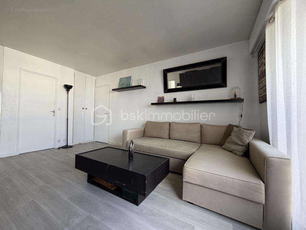 Appartement à PARIS-12E