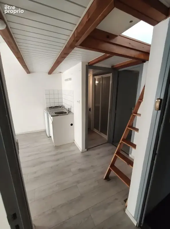 Appartement 97 m² à Saint-Flour  - photo 4