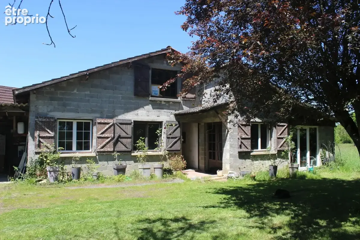 Maison à MONTREJEAU