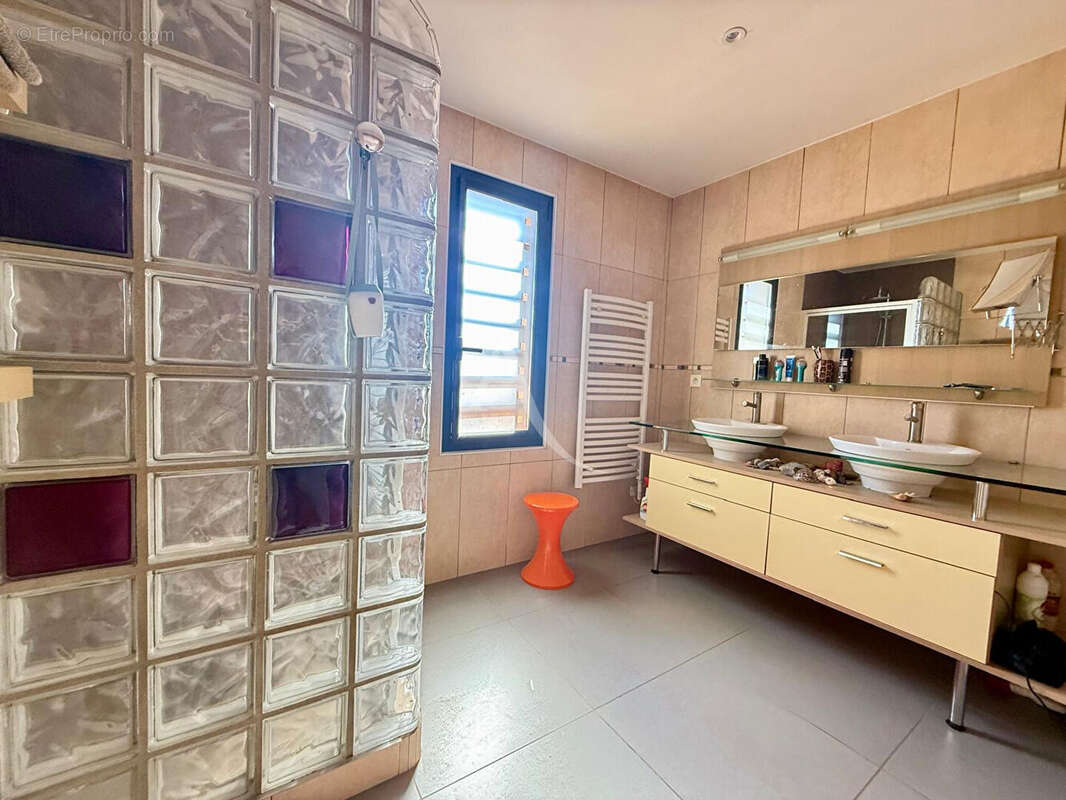 Maison à CORNEILLA-LA-RIVIERE