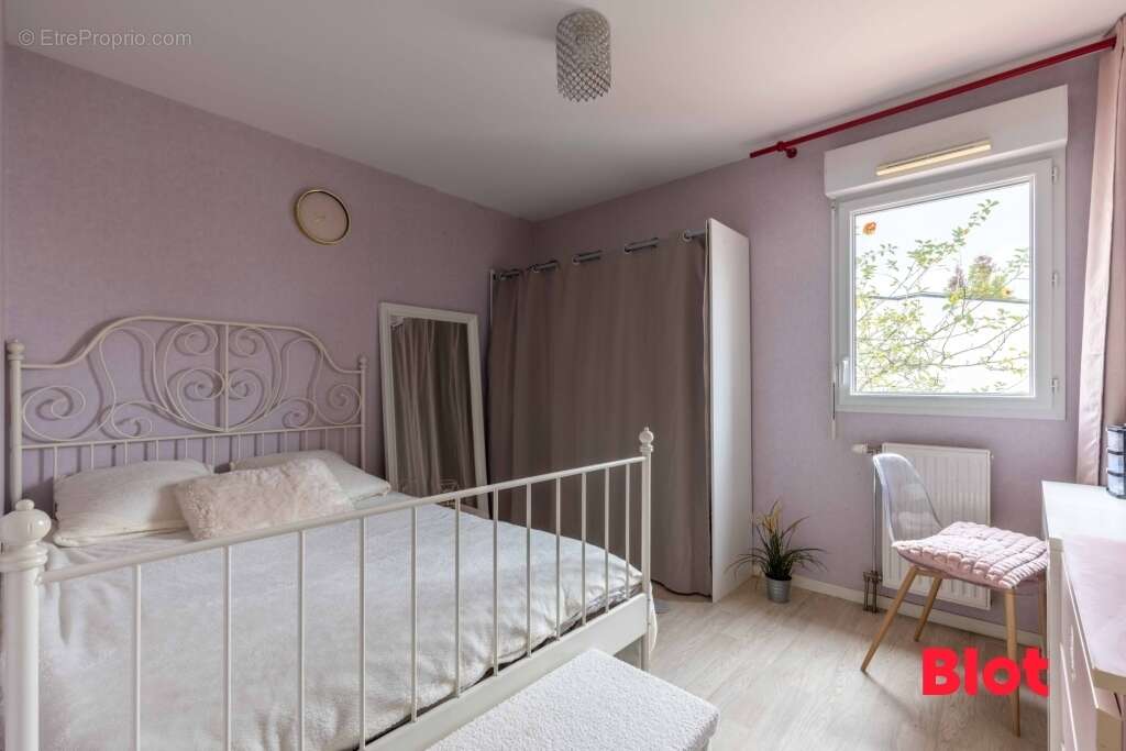 Maison à VEZIN-LE-COQUET