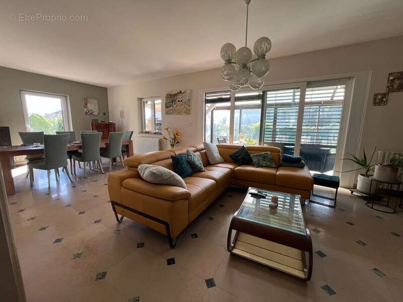 Maison à NUITS-SAINT-GEORGES