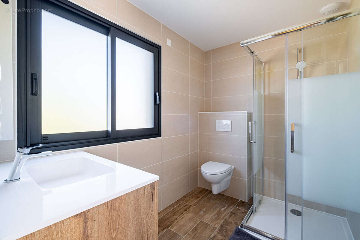 Superbe Maison Contemporaine bio climatique de 163m² + gagage - photo 12