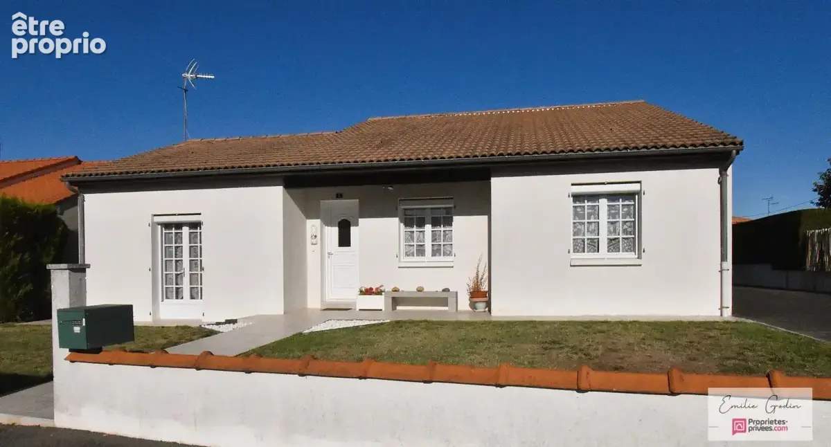 Maison Saint Pierre Des Echaubrognes 5 pièce(s) 105 m2 - photo 11