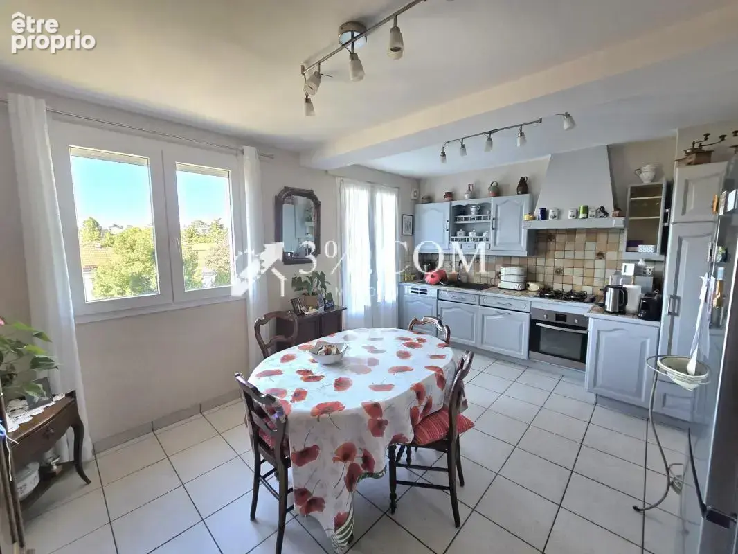 Appartement T3 de 62m2 avec balcon, loggia, cave et garage - photo 2