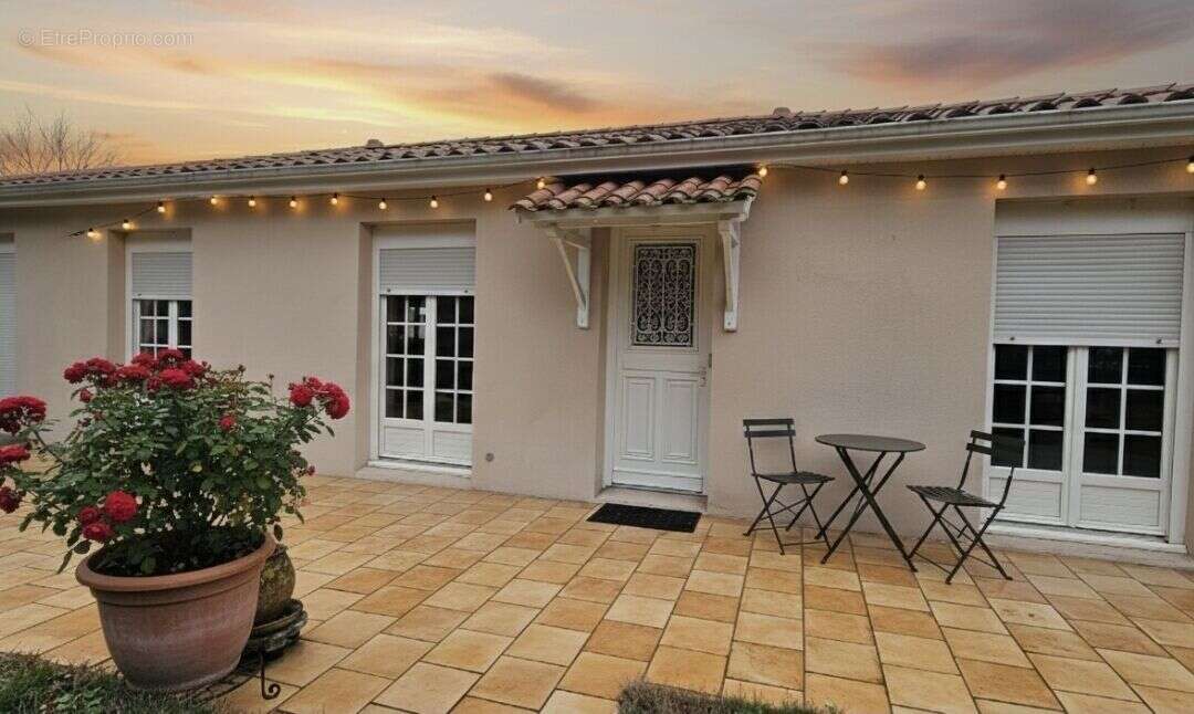 Maison à BASSENS