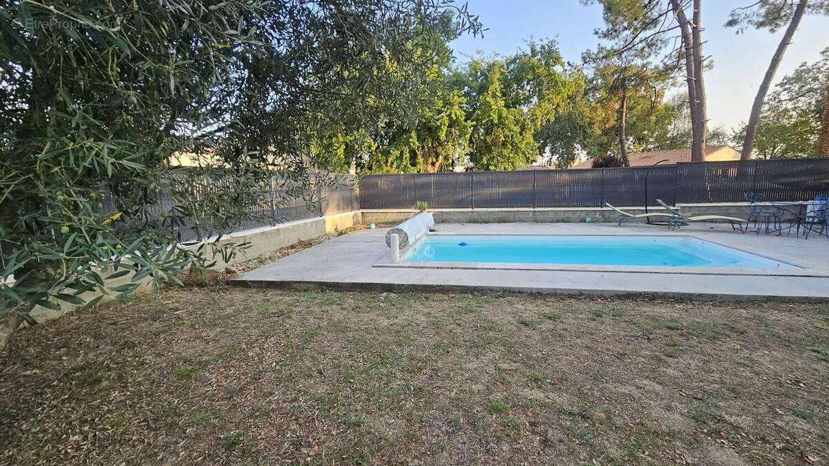 Maison à VILLEGOUGE