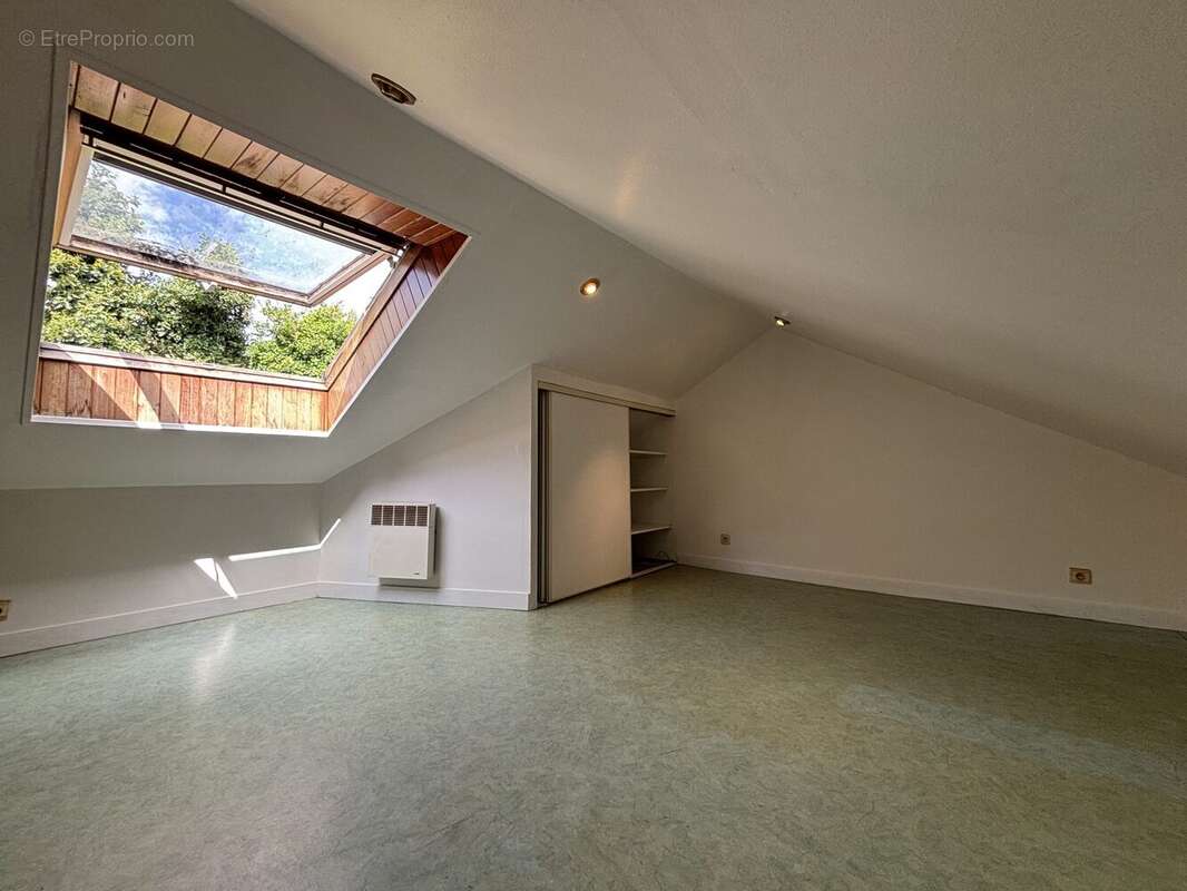 Appartement 100 m² à Bohars  - photo 7