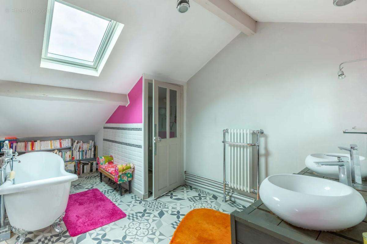 Maison à VILLEFRANCHE-SUR-SAONE