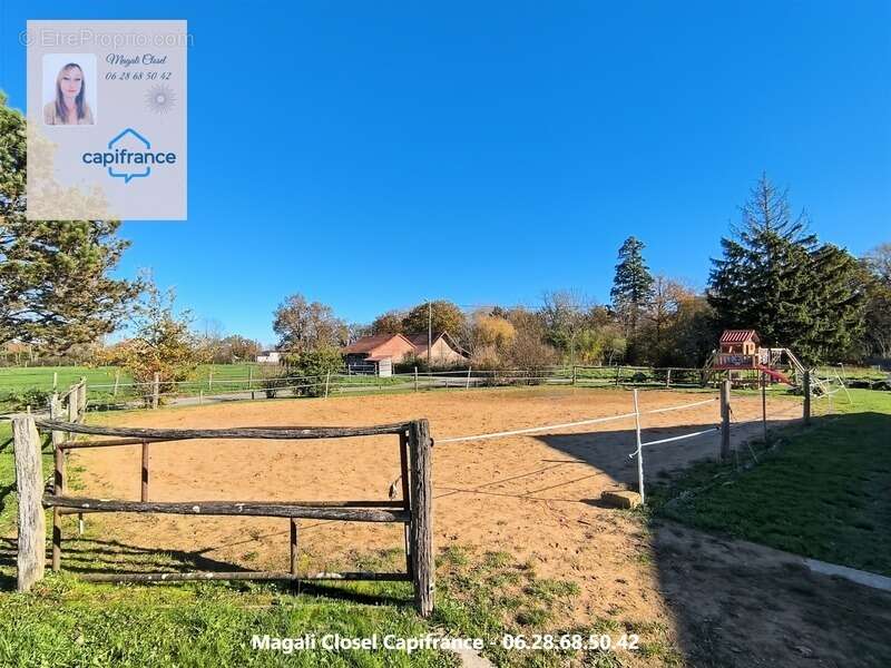 Maison à SAINT-GERMAIN-DU-BOIS