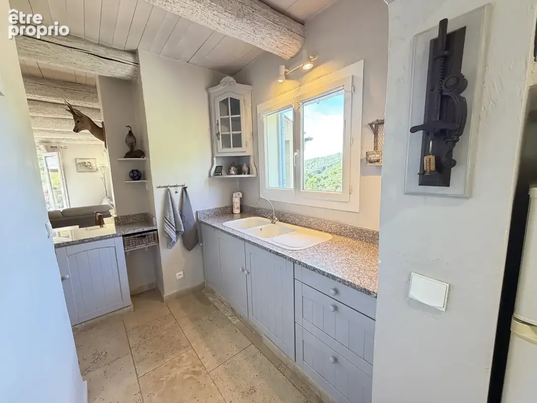 LA BASTIDE – Une propriété pleine de charme dans un écrin de verdure – 395 000 € - photo 6