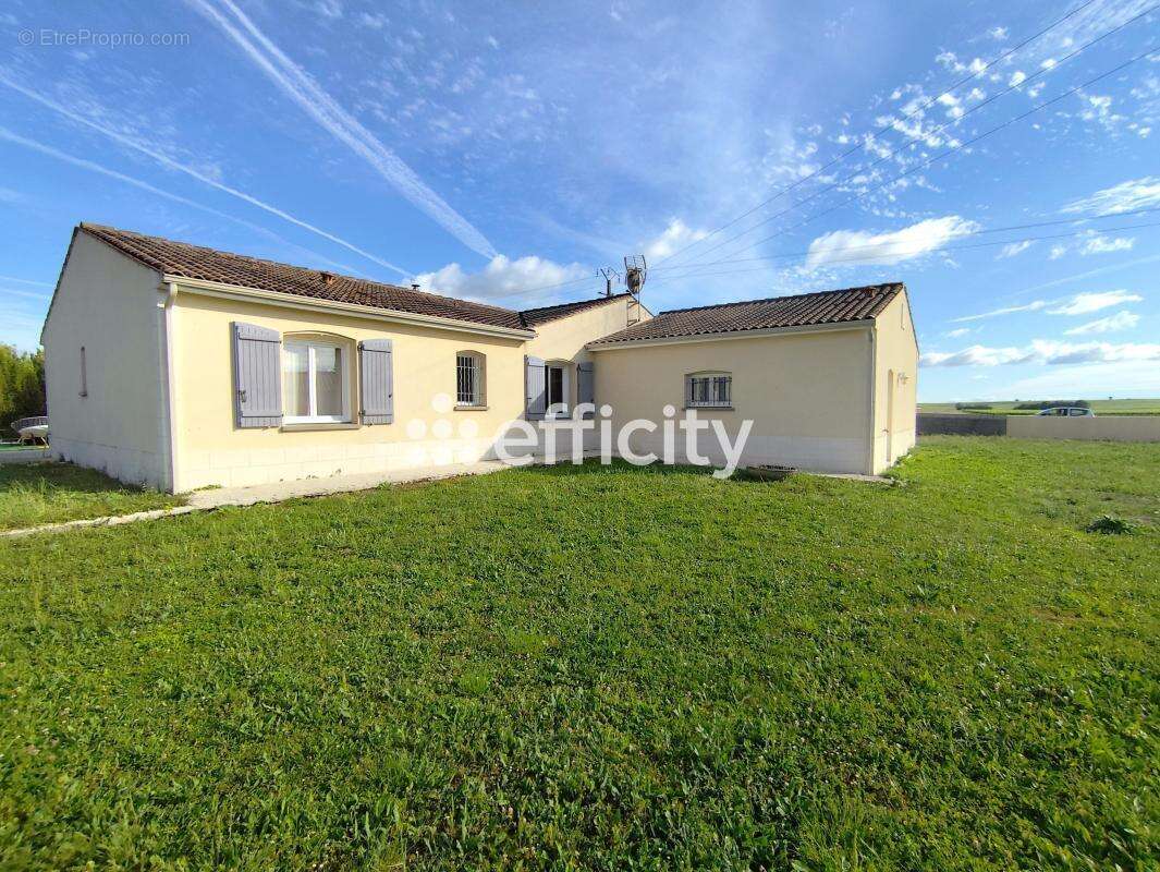 Maison 133 m² à Perignac  - photo 3