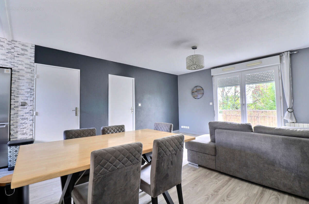 Appartement à SAINT-LOUBES