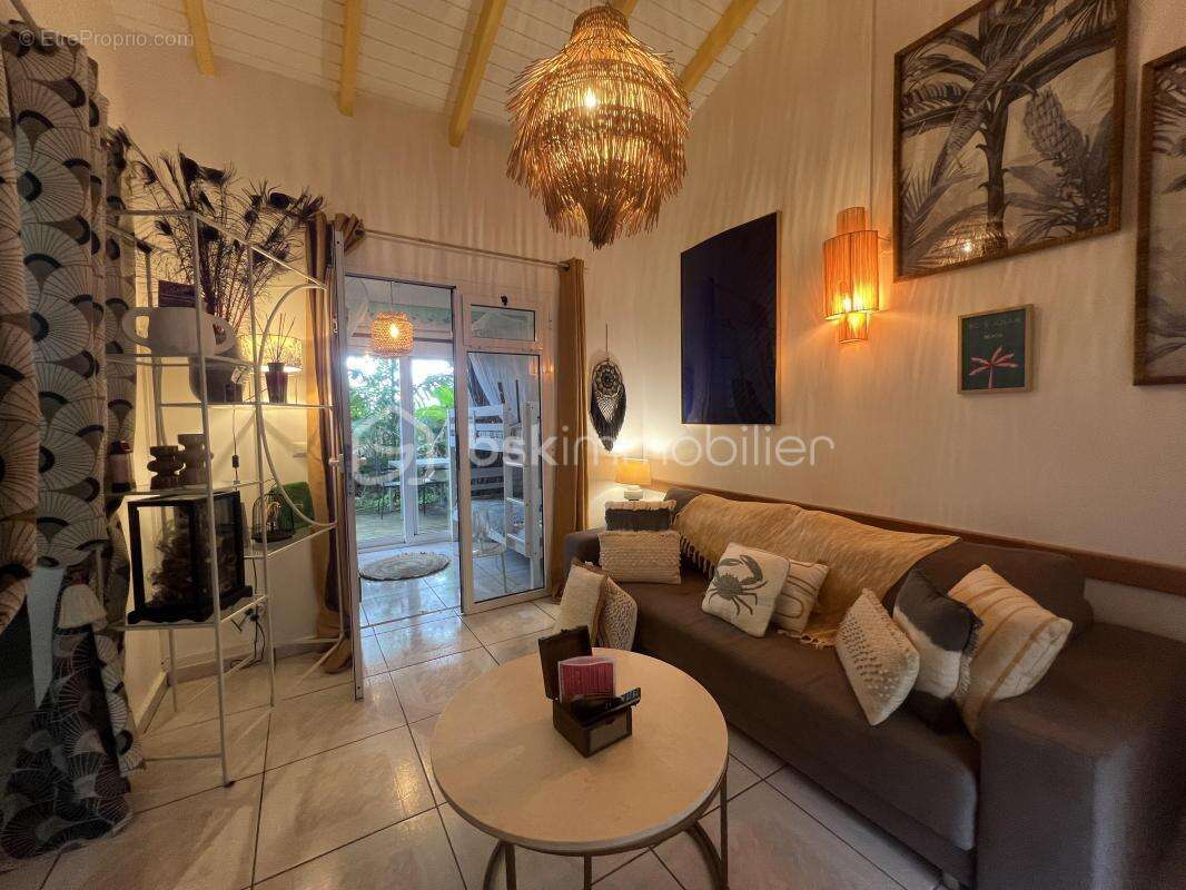 Maison à SAINTE-ANNE