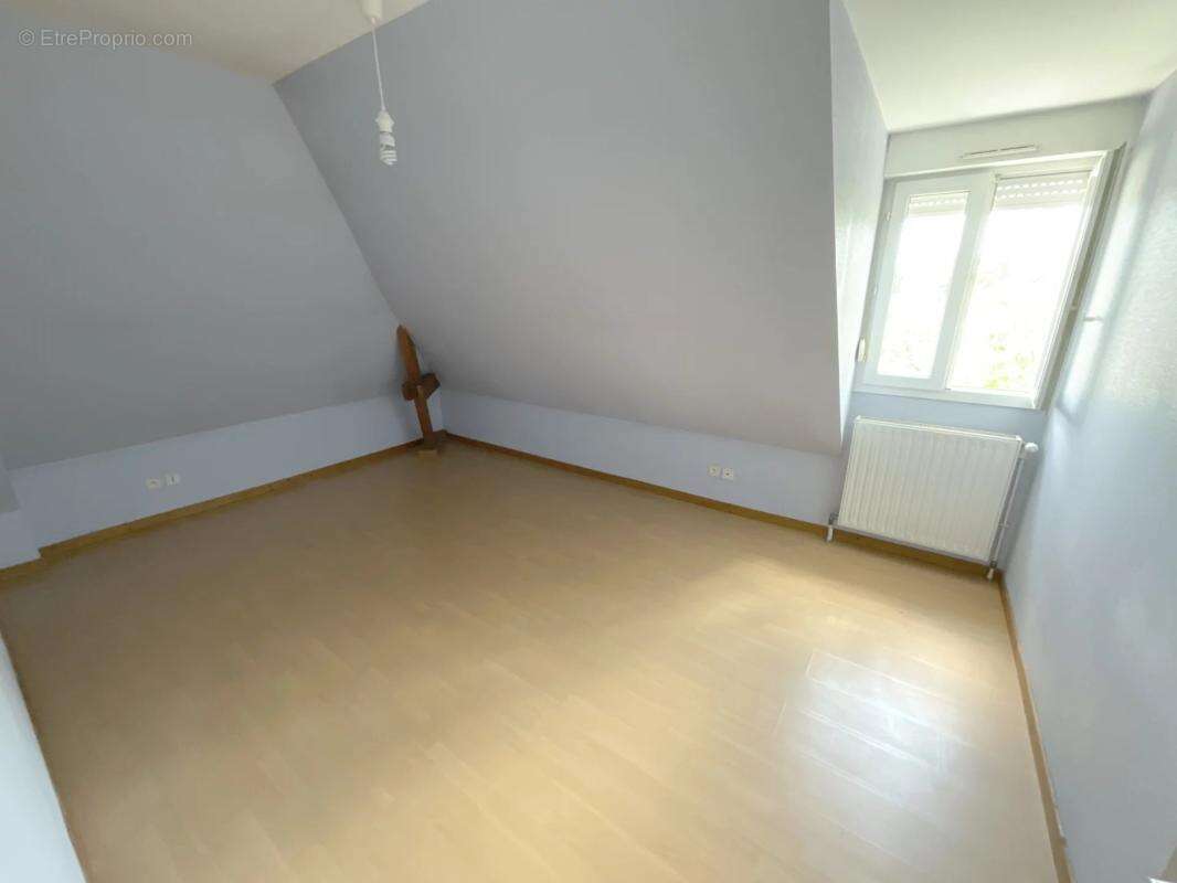 Maison à SAINT-JULIEN-LES-VILLAS