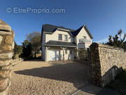 Maison à LE POULIGUEN