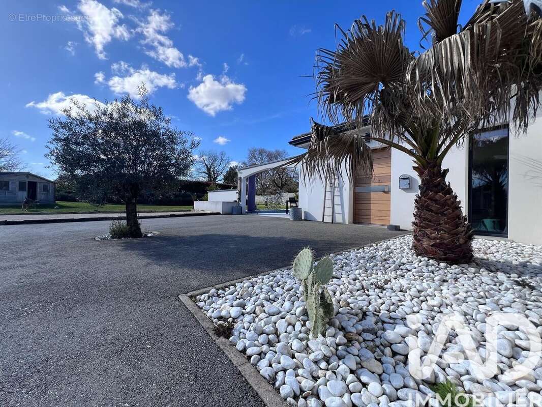 Photo 7 - Maison à VILLEMATIER