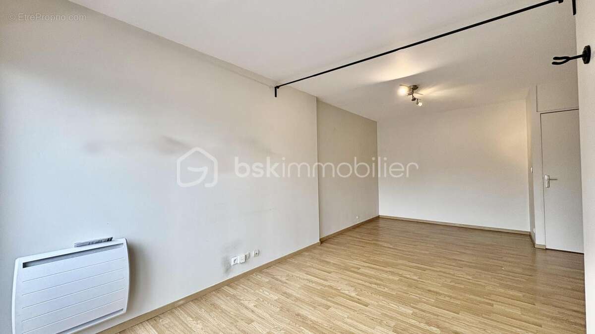 Appartement f2 sur la commune d'évry (91000) - photo 2
