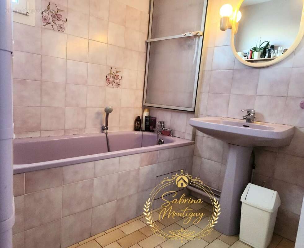 Maison à AZAY-LE-RIDEAU