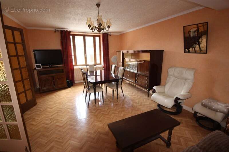 Maison à vendre 5 pièces de 148 m² à CHALEY (01) avec jardin de 436 m² en bordure de la rivière - photo 17