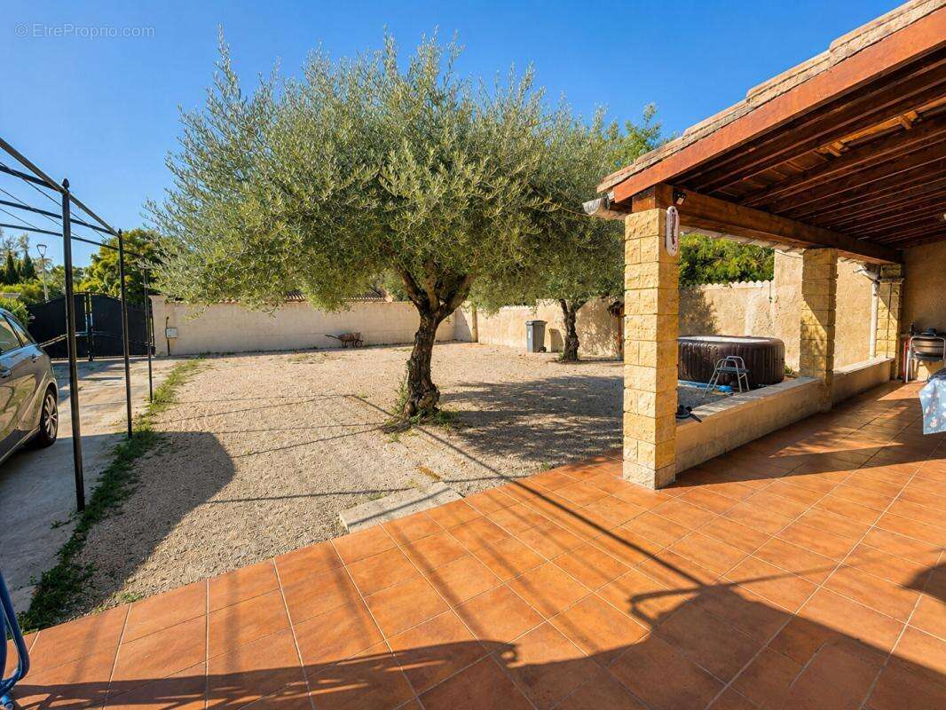 Maison de plain-pied avec 3 chambres, garage et terrain piscinable ? Carpentras - photo 4
