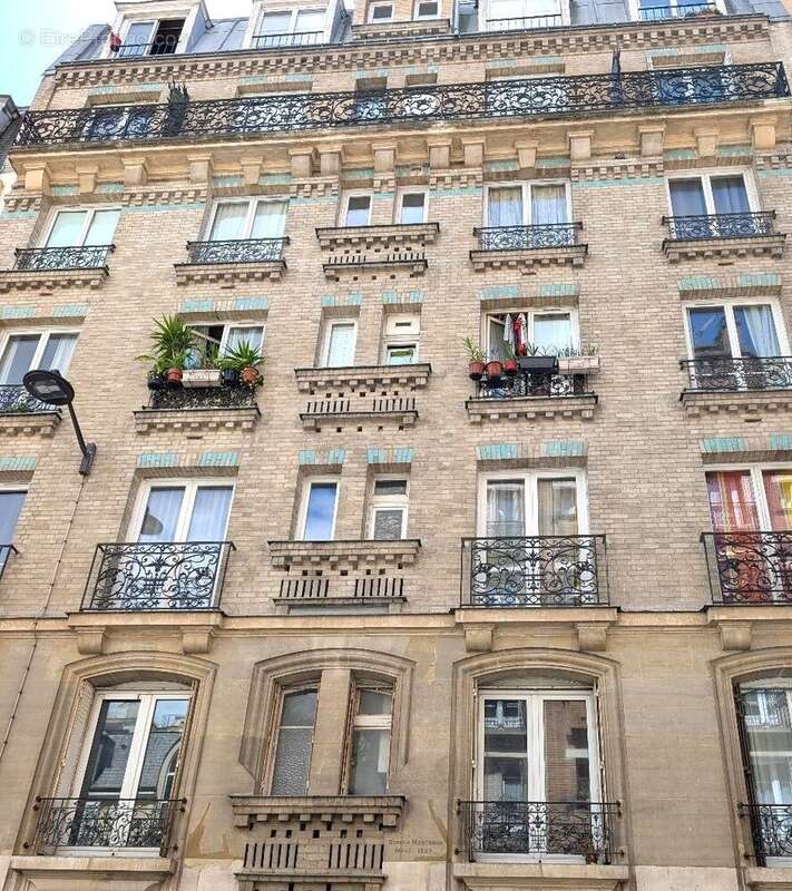 Appartement à PARIS-20E