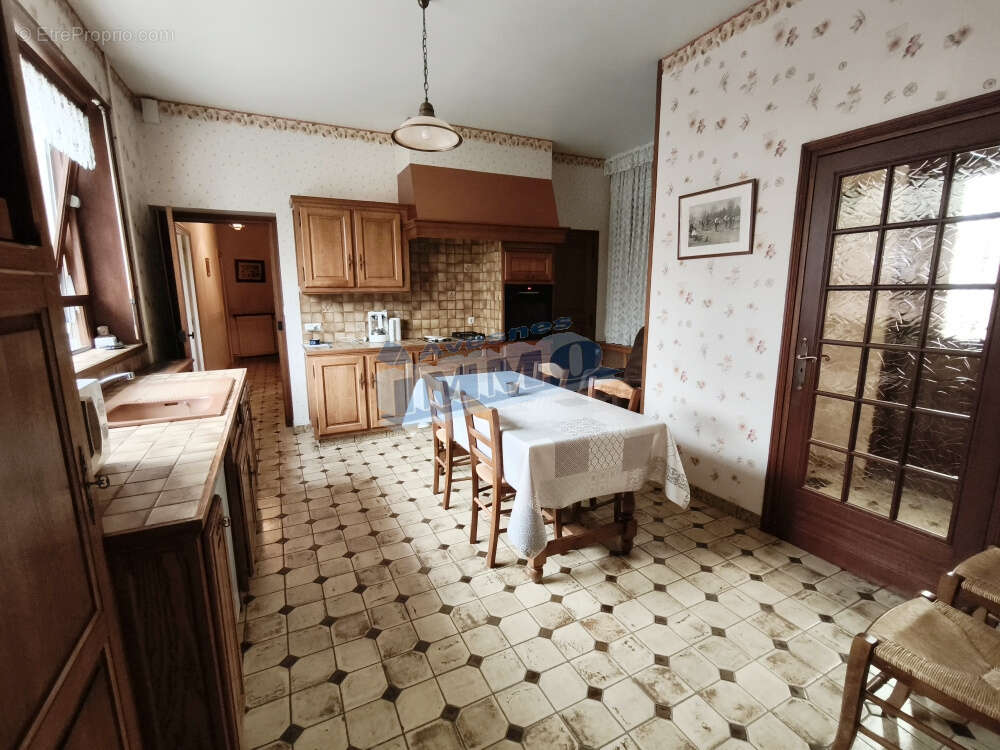 Maison à AVESNES-LE-COMTE