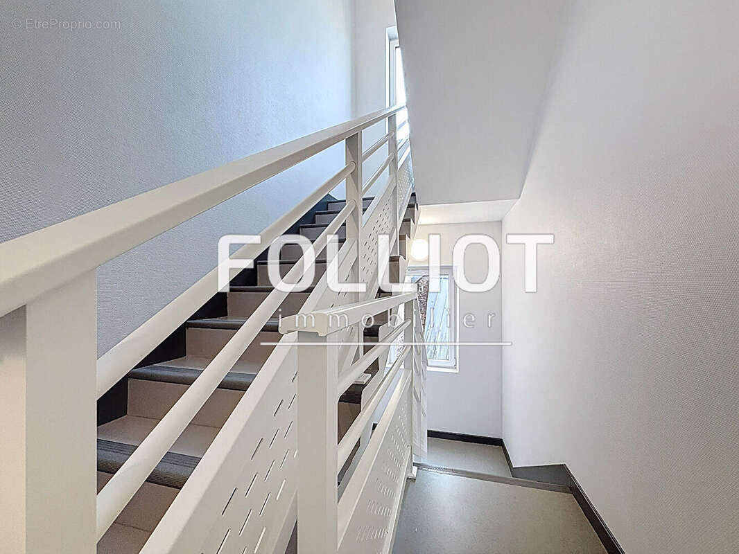 A vendre au coeur de CARTERET Appartement 3 pièces avec combles aménageables - photo 17